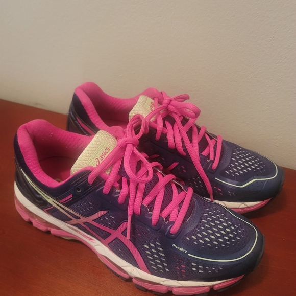 ASICS Running Shoe - Picture 2 of 4